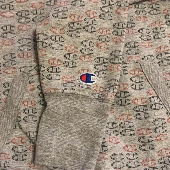 Champion hooded sweatshirt - Picture 5 of 8
